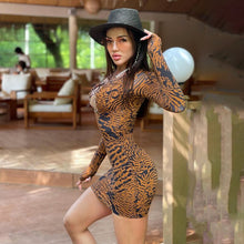 Cargar imagen en el visor de la galería, TAPIOCA DRESS